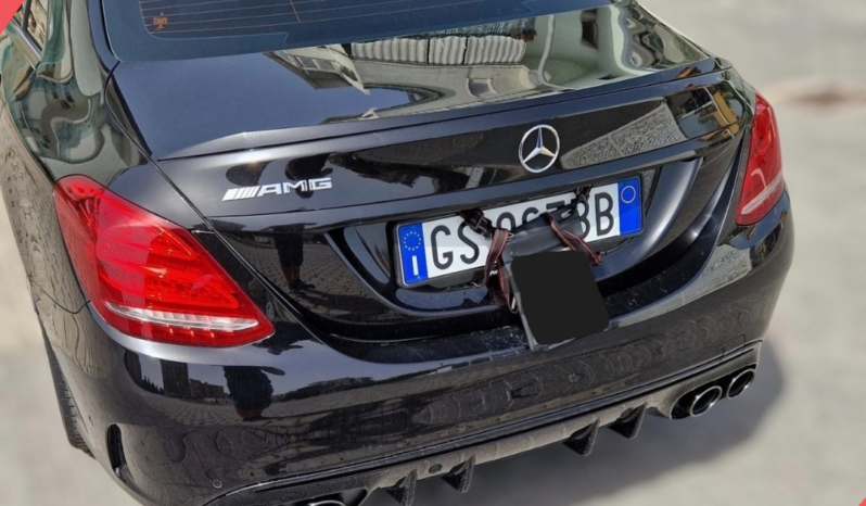 
								Mercedes-Benz C43AMG 4MATIC full									