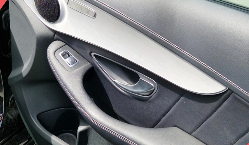 
								Mercedes-Benz C43AMG 4MATIC full									