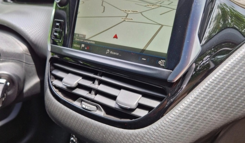 
								Peugeot 2008 1.5 diesel automatico full									