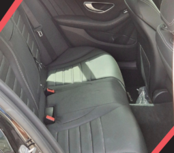 
										Mercedes-Benz C43AMG 4MATIC full									