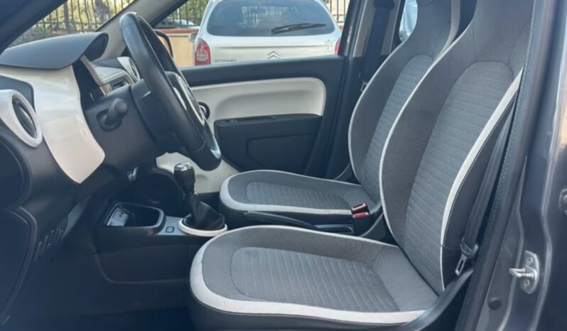 
								Renault Twingo full									